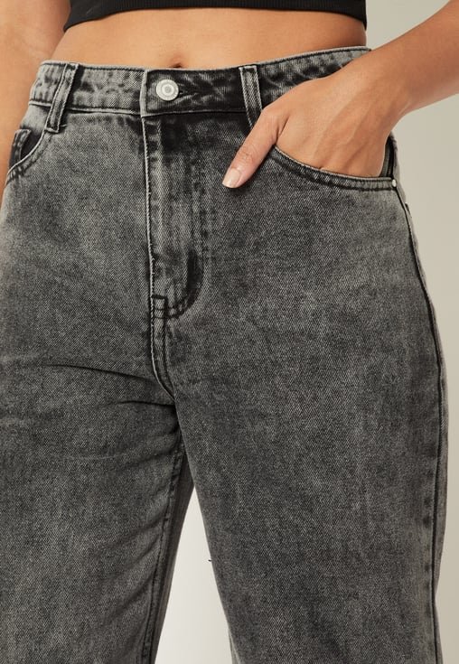 Light Wash Jeans